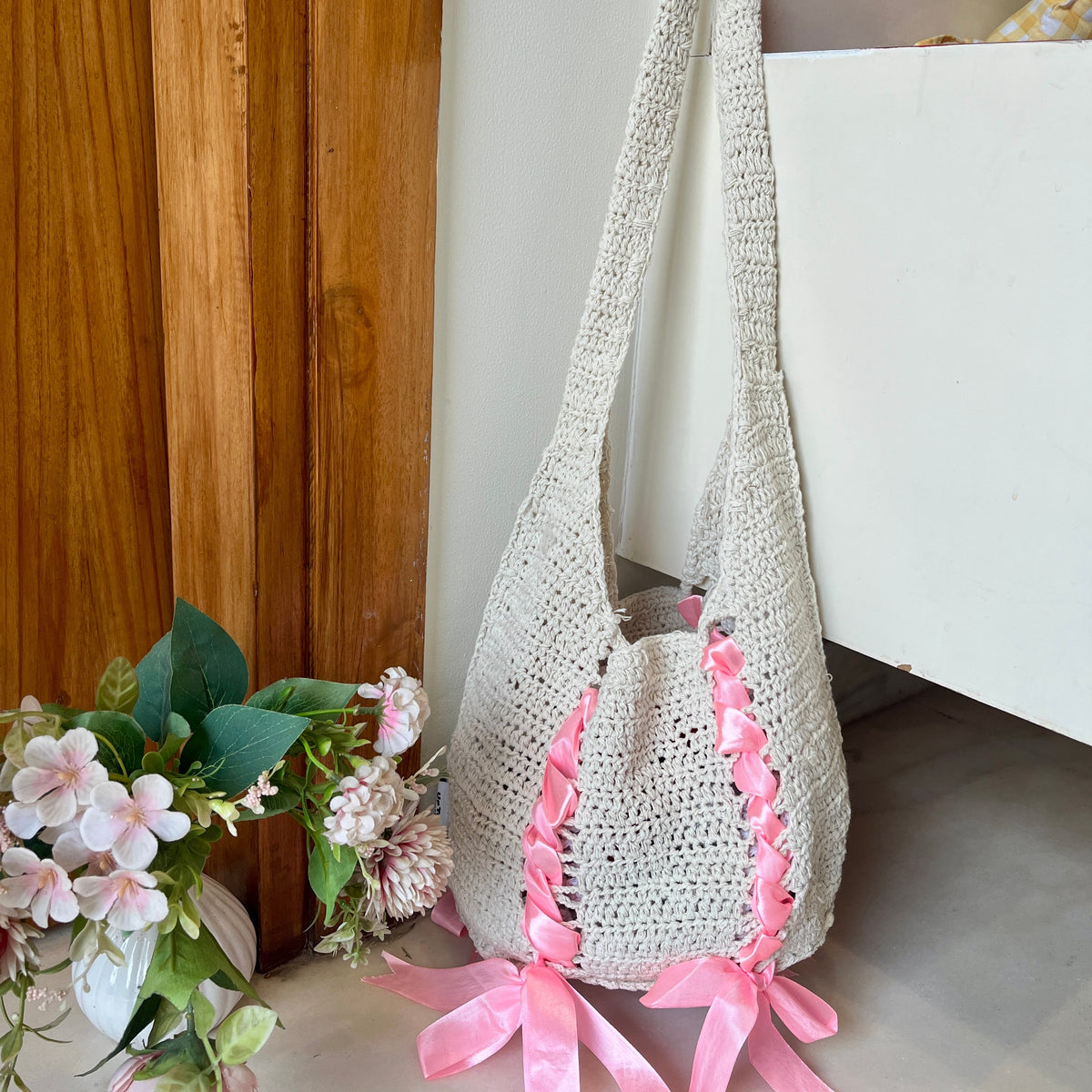 White & Pink Bow Crochet Tote Bag